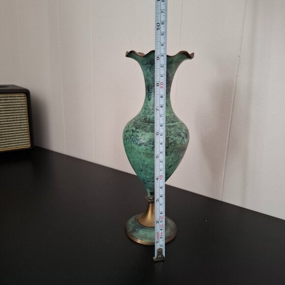 vintage brass vase - Picture 6 of 6